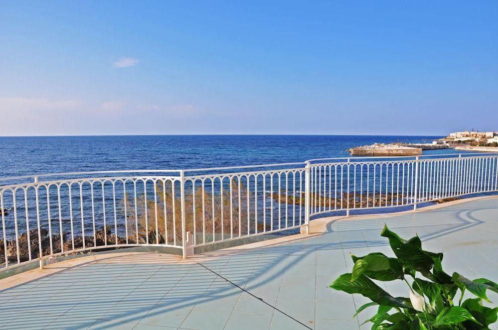 L'Approdo Di Angelino Hotell Pizzolungo Exteriör bild
