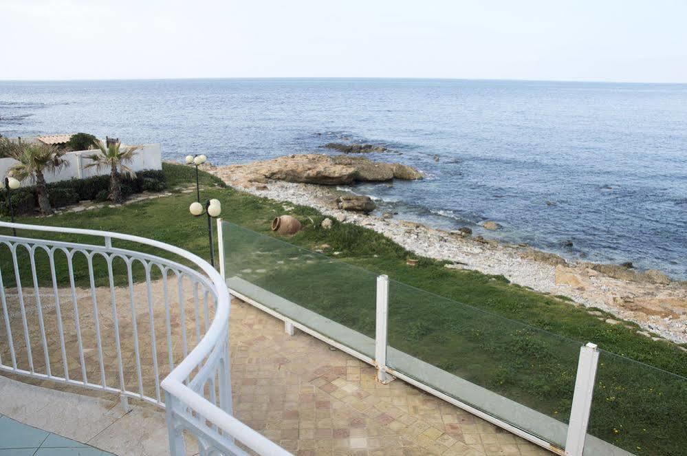 L'Approdo Di Angelino Hotell Pizzolungo Exteriör bild